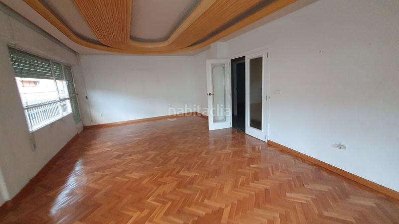 Foto ca9476a2-f067-41a1-b348-167d0e9a8c8e. Edificio  , planta baja local y planta primera viviendas 153.500 euros en Onil