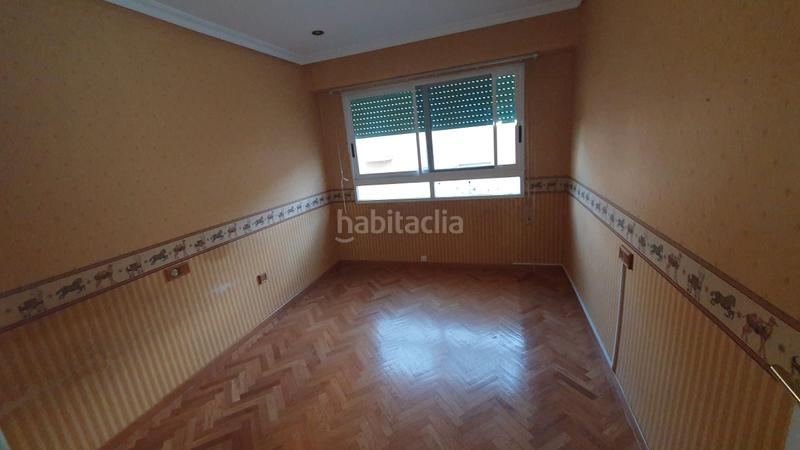Foto fb2f1513-1d18-4c97-a4c1-200e0539890f. Edificio  , planta baja local y planta primera viviendas 153.500 euros en Onil