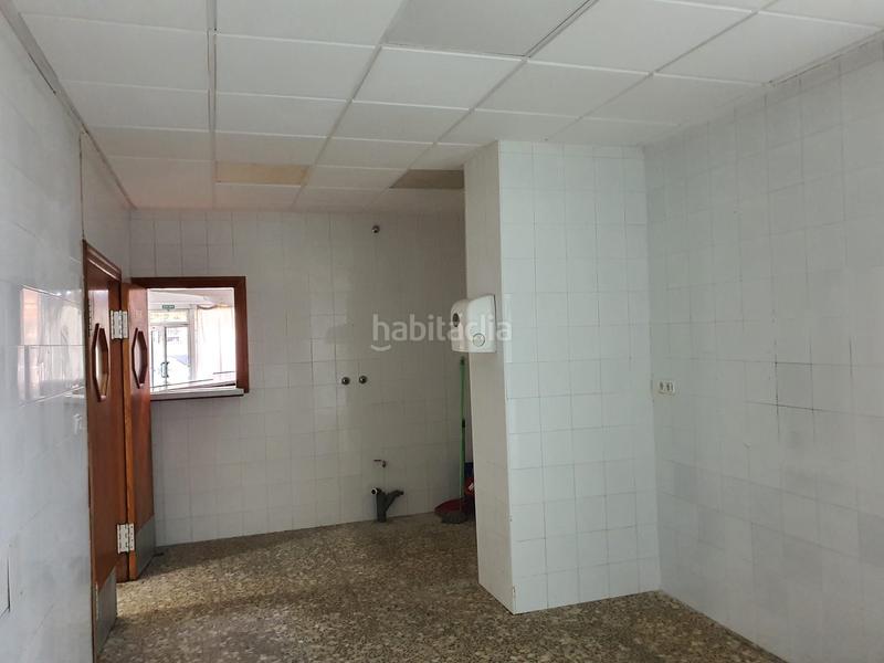 Foto 5961b16c-b37c-41f9-9f38-ab48b3ef3fa5. Lloguer local comercial a Petrer