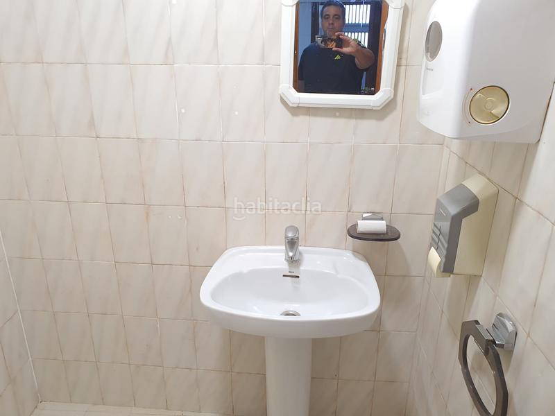 Foto 5bbc5a70-56a7-4602-b2ce-6074e54b6183. Lloguer local comercial a Petrer