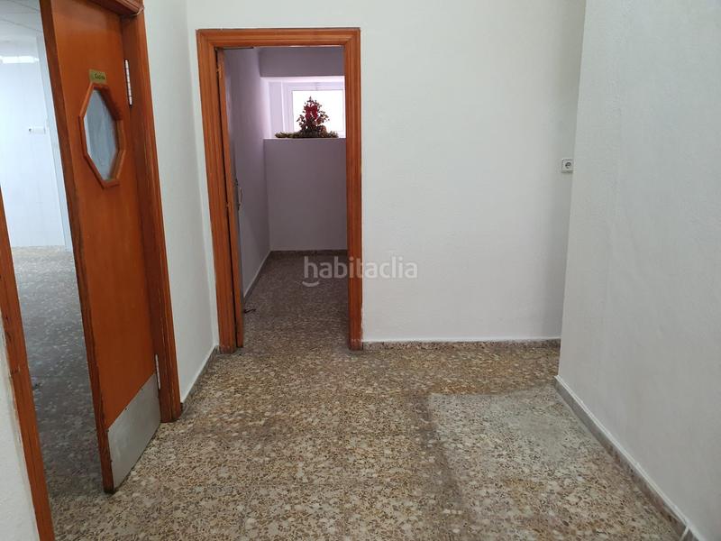 Foto 6fcb7c79-e9a4-4311-9295-04b0078e56d0. Lloguer local comercial a Petrer