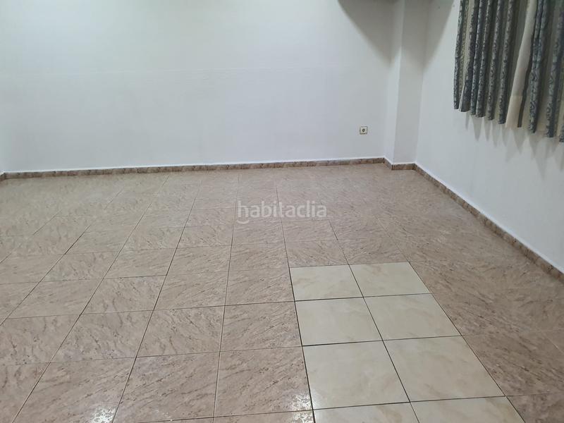 Foto e8c934e1-65a3-492f-b7de-b7d0321b98c6. Lloguer local comercial a Petrer