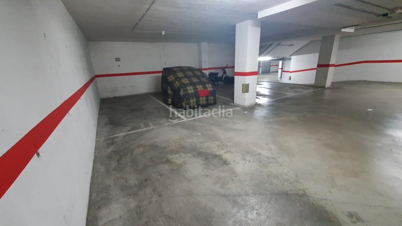 Foto f4f0c0c9-f86b-4d47-b453-05e3abc0cee5. Parking voiture dans Centre-Zona Alta Alcoi