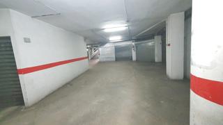 Aparcament cotxe a Petrer. Petrer: cerca de avd. elda  garaje cerrado 31 m2.  precio 17.000