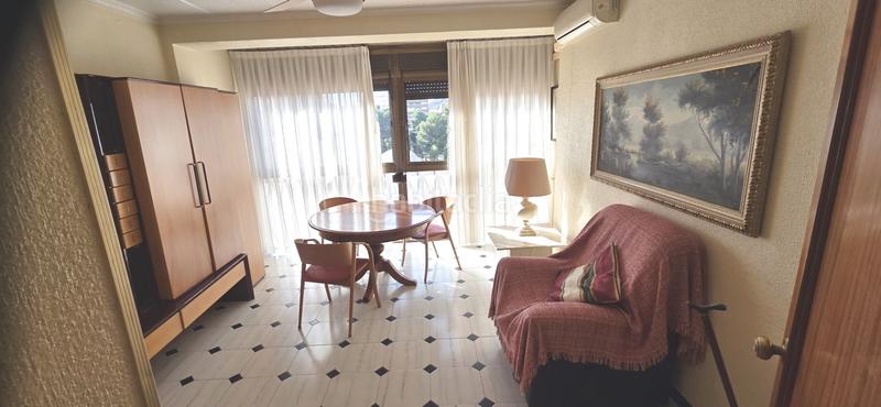 Foto c2bfbb86-8401-4d91-b7d8-819b3f3d80f4. Piso , a una manzana de plaza castelar. soleada vivienda. precio 119.000 euros en Elda