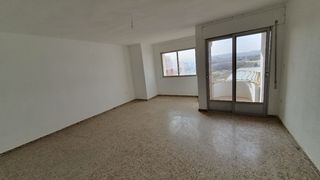 Etagenwohnung in El Carril - Paseo de Chapi. Villena, zona centro, piso de 92 m2. precio 72.000 euros