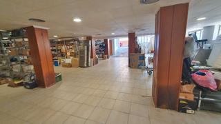 Lloguer Local Comercial a Petrer. Petrer, a pocas manzanas de parque 9 de octubre y polideportivo.