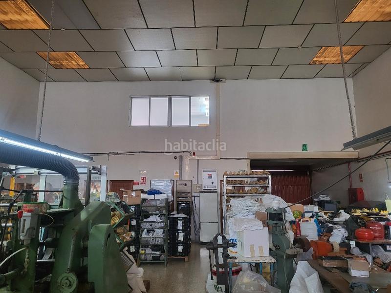 Foto 3868d9b8-6473-41f1-add2-04c27c4bbdad. Nau industrial a Campo Alto-Club de Campo Elda