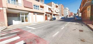 Geschäftsraum  Avinguda d'elx. Local agost. 264 m2. entrada para vehiculos. precio 114.000 euro