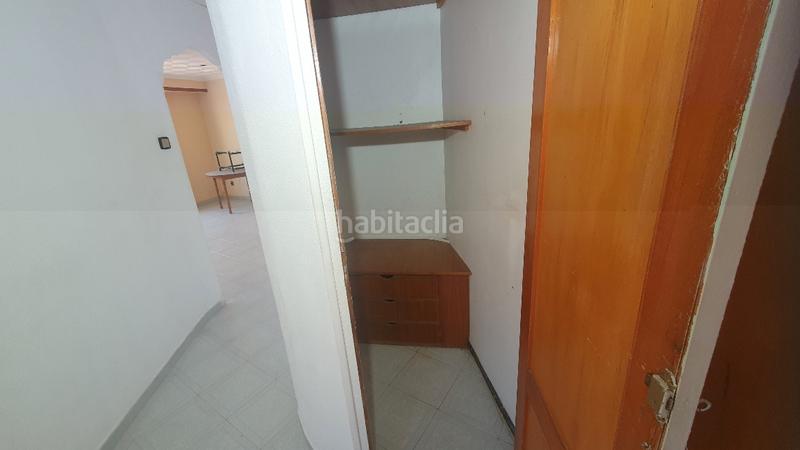 Foto 8c9fd69e-1478-448f-8a1c-cbba0b260e08. Piso , piso con dos terrazas. cerca teatro chapi, precoio 123.000 euros en Villena