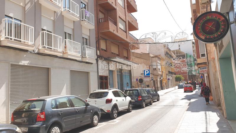 Foto 36cd195a-5f31-44d7-9123-b5ed6ecb614e. Parking coche Centro: amplia plaza de garaje. en Centro Elda