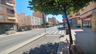 Lloguer Pis  Avenida josé martinez gonzález. Elda, piso 85 m2, ascensor, 3 dorm., baño, aseo. 600 €
