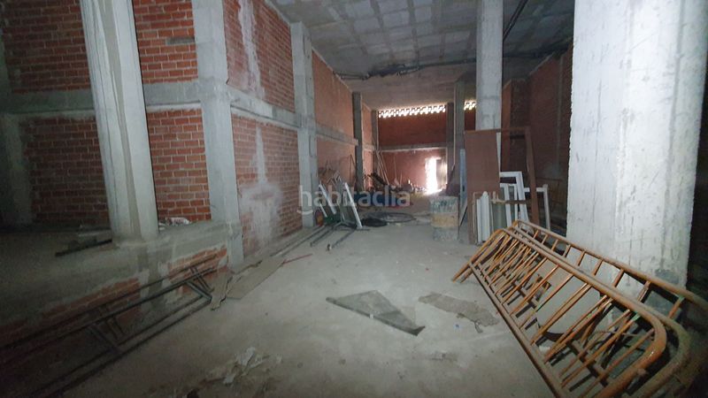Foto f8001292-8548-44ab-8931-066efd85d912. Local comercial local zona chapi, precio 125.000 euros en Villena