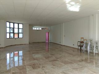 Fabrikhalle in Campo Alto-Club de Campo. Nave campo alto. precio 115.000 euros se vende con inquilino (en