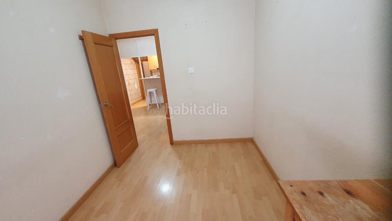Foto 84fdb346-67fa-44f7-a613-fdf03051b3c6. Piso  , zona consum/murillo. precio 67.000 € en Elda