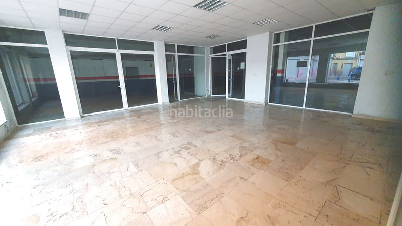 Foto fdb9701f-ee50-4f52-a580-d4d98d5078ac. Local comercial a Monòver