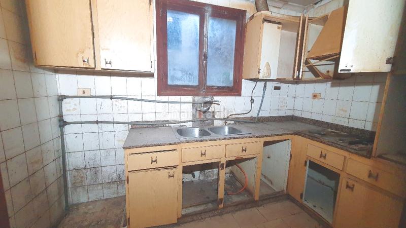 Foto 511f3823-1ccf-4a36-b33c-8a9cde715724. Casa , casa en zona cercana al castillo. precio 65.000 euros en Biar