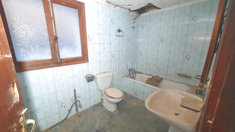 Foto d268cda9-f077-4fba-abb5-59a325277095. Casa , casa en zona cercana al castillo. precio 65.000 euros en Biar