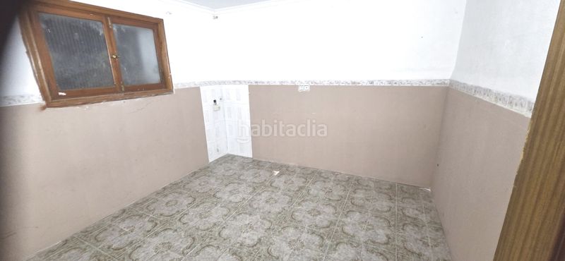 Foto 13765ddd-ab99-48a1-be5d-580a726818b0. Casa amb xemeneia a Banyeres de Mariola