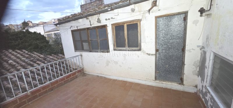 Foto 1ce36559-b71e-4376-9182-20bbc5c985ae. Casa amb xemeneia a Banyeres de Mariola