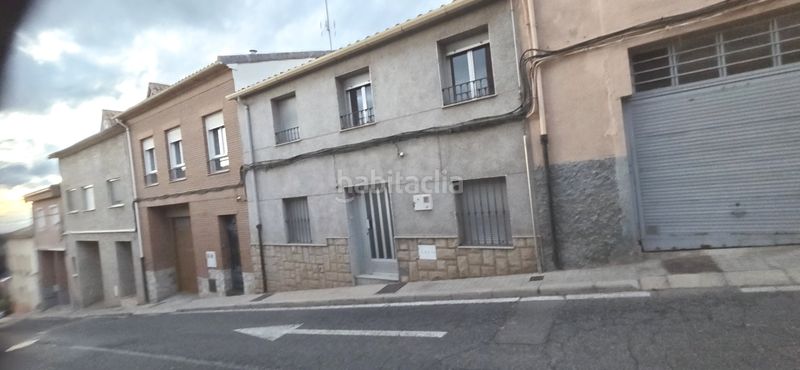 Foto 80ded033-51dd-41fb-a61c-20fc423146ca. Casa amb xemeneia a Banyeres de Mariola