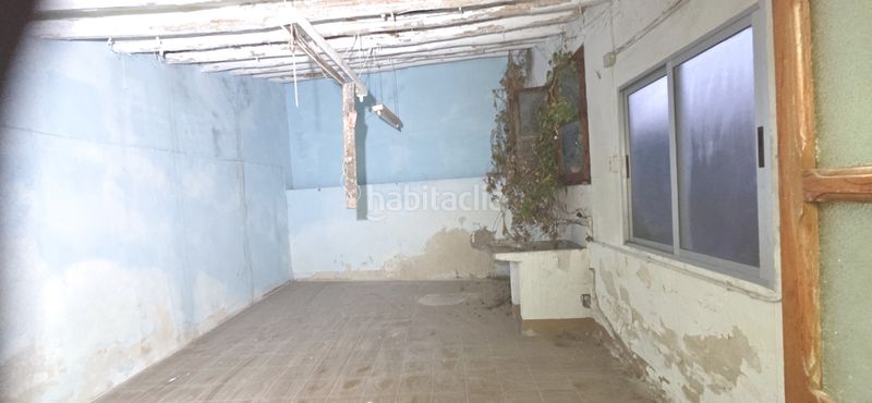 Foto af9bed98-c294-4efb-833e-eca621b8f1f7. Casa amb xemeneia a Banyeres de Mariola