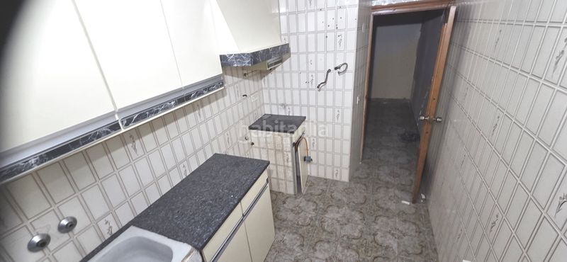 Foto bca569ed-8fe1-4317-b647-e95d7f98e3c9. Casa amb xemeneia a Banyeres de Mariola