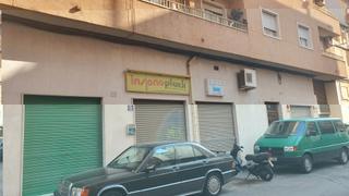Locale commerciale in Calle Pablo Picasso