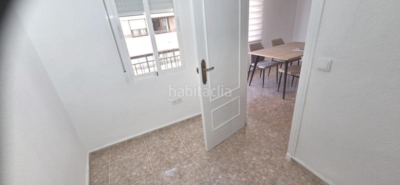 Foto 94e518df-ace1-42f5-b217-cd24e706fa53. Location appartement dans Plaza de Toros-Avenida Chapí-Trinquete Elda