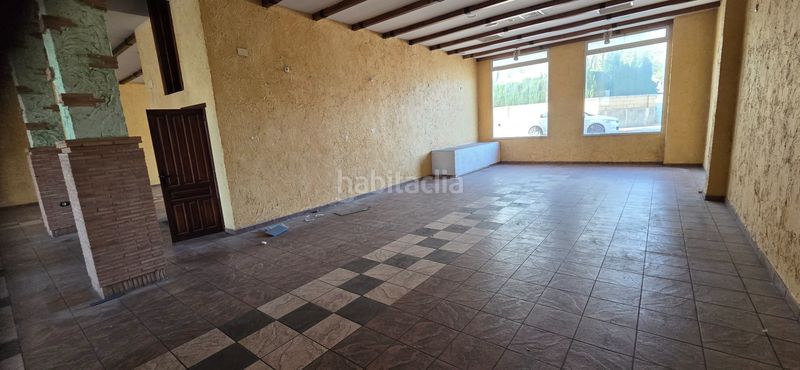 Foto 2786ec7b-c6e2-4560-b108-1c923ba9a09b. Local comercial a Romana (la)