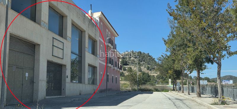 Foto 715cf5d8-e996-4c03-92de-1ab5f363216f. Local comercial a Romana (la)