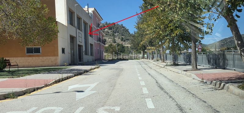 Foto 80e3a7d1-91b1-4d44-b71b-400fc5cb6d91. Local comercial a Romana (la)