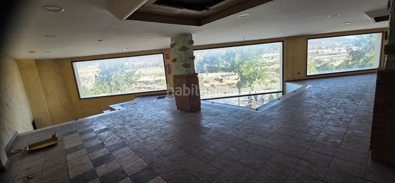 Foto d0d14bcf-6a45-48da-aac7-604e1f894948. Local comercial a Romana (la)