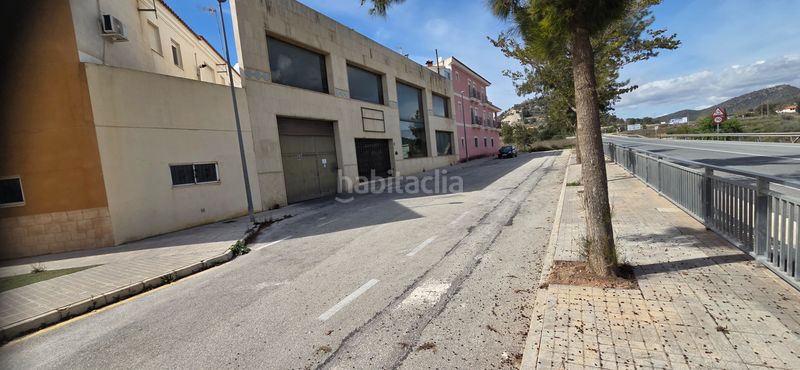 Foto e5b55f74-5754-4cbb-9ff9-cb6a0d47e726. Local comercial a Romana (la)