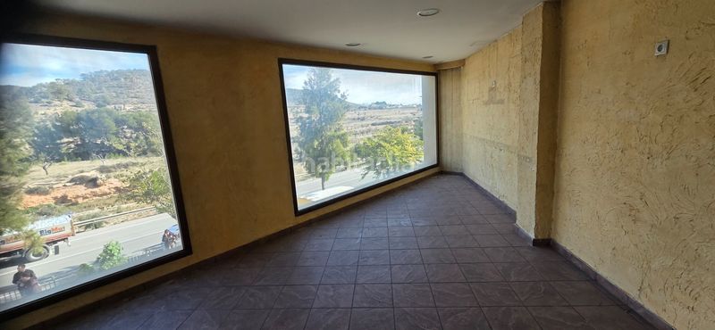 Foto e8a19c7b-b44b-4614-994b-c27b1cb29cc6. Local comercial a Romana (la)