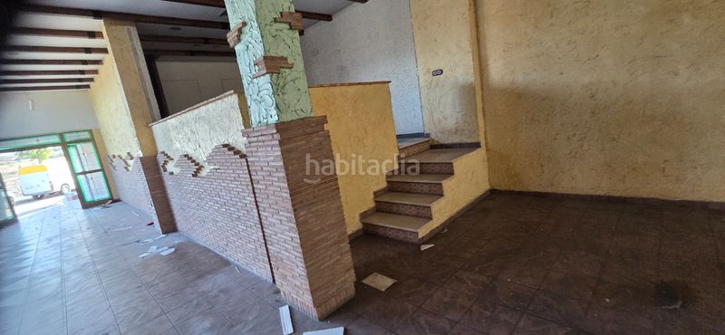 Foto eb7a91d7-2bed-4e8f-8005-48b5e6915393. Local comercial a Romana (la)