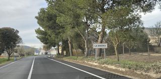 Reihenhaus  Camino fuente higuera. Villena, pedanía de la encina. precio 55.000 eros