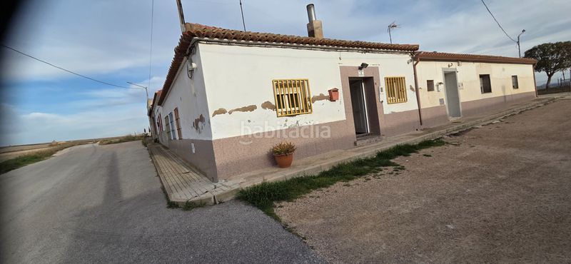 Foto deabfb94-c792-4421-b767-ec6ed1372c53. Casa adossada amb xemeneia a Partidas Norte Villena