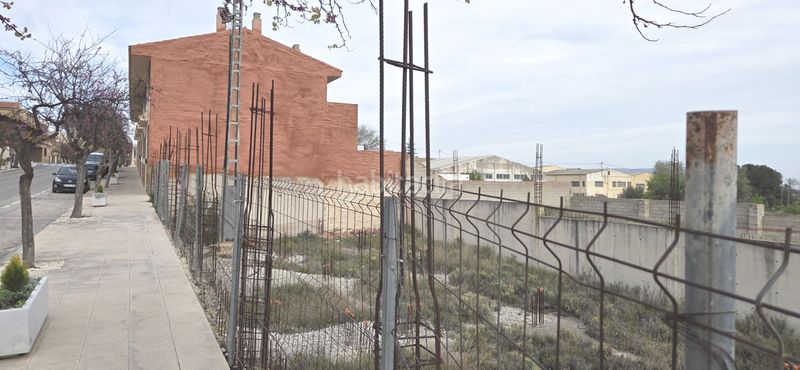 Foto a810c7c5-ffb1-42f2-bde1-f4b5f01cc297. Terreny residencial a Onil