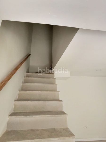 Foto f378ef21-433e-4777-b370-c78faf8cc61c. Casa adossada a Monòver