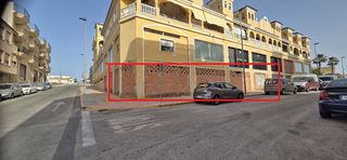 Local Comercial en Benijófar. Benijófar. local en planta baja. esquina. 741 m2.