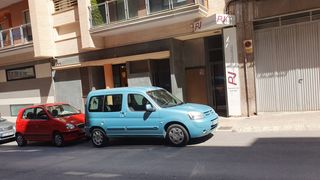 Geschäftsraum in La Paz. Villena, local 177 m2 utiles. cerca plaza de toros precio  34.00