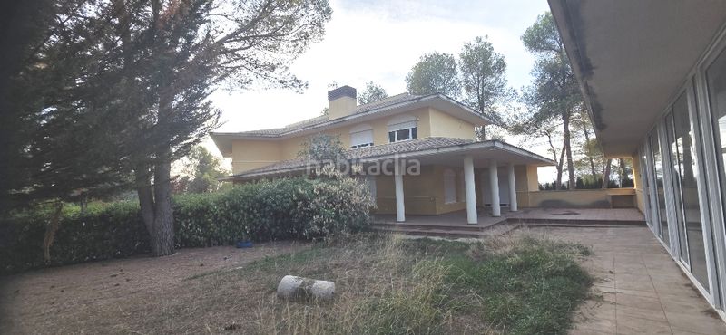 Foto 4b92aaf7-c988-4739-8cae-d1dce0454e66. Xalet amb xemeneia calefacció aparcament piscina a Banyeres de Mariola