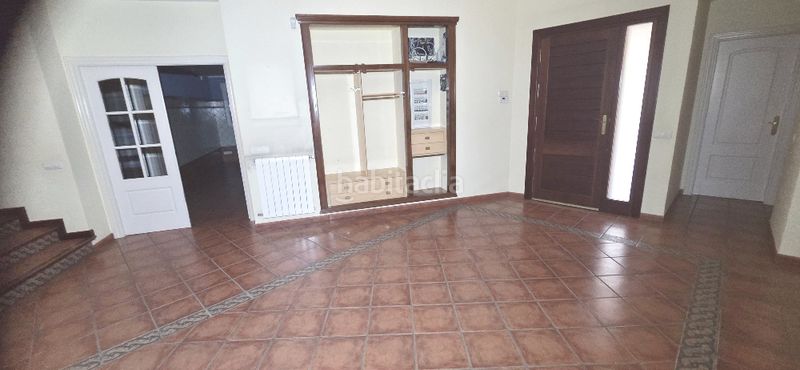 Foto a5325b75-5215-4a54-8f46-298c6d2d83d2. Xalet amb xemeneia calefacció aparcament piscina a Banyeres de Mariola