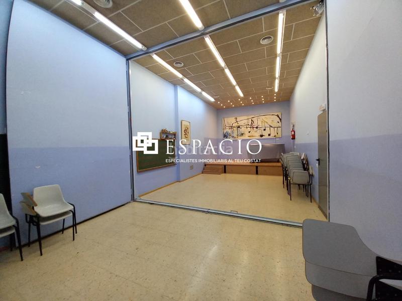 Foto c270c5a8-66ce-4a52-876c-ff84e3e8b98a. Local comercial estupendo local en peramas!! en Peramàs Mataró