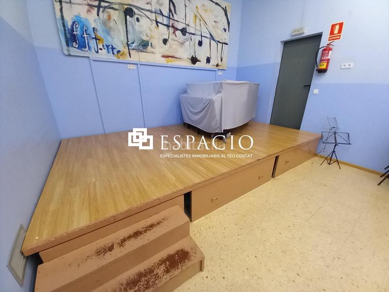 Foto c90e4de6-cbfa-4e8e-88d8-bf65440672c6. Local comercial estupendo local en peramas!! en Peramàs Mataró