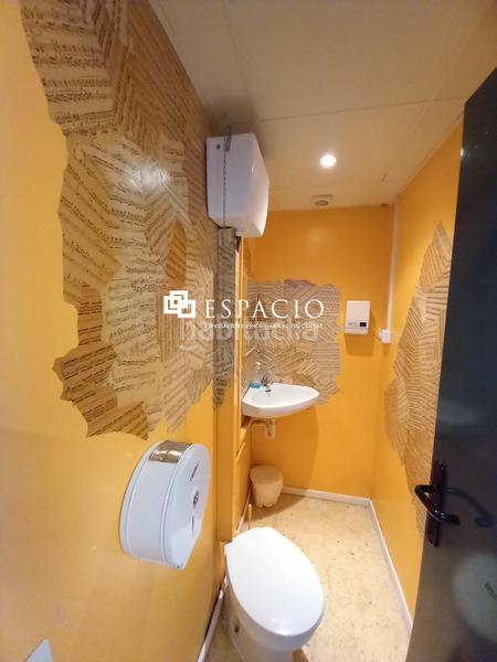 Foto d1bb0b75-b097-4557-ac8b-ac0b5c05a2e0. Local comercial estupendo local en peramas!! en Peramàs Mataró