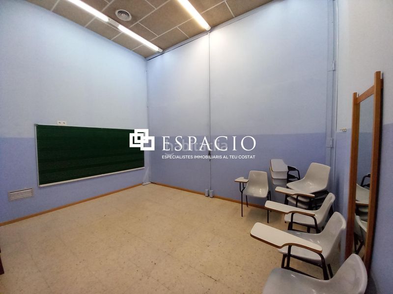 Foto e7c2496b-5f72-4d4f-bf9a-47ef01c5040d. Local comercial a Peramàs Mataró