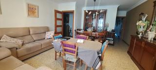 Appartement dans Cerdanyola Nord. Piso de grandes dimensiones, ideal grandes familias!!!!!