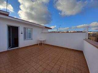 Duplex in La Llàntia. Dúplex en vía europa  espacioso, luminoso y con terraza privada.